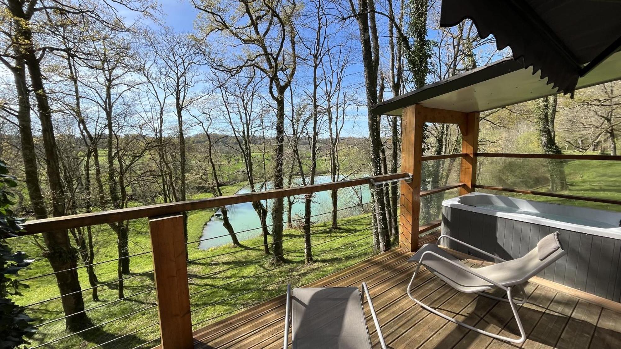 Les Cabanes Du Lac - Spa - Petit Dejeune - Cabane Du Frene & Cabane Du Chene Premium Sevignacq エクステリア 写真